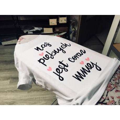 nas pięknych jest coraz mniej + serca róż