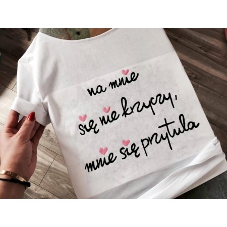 na mnie się nie krzyczy , mnie się przytula + serduszko