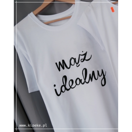 mąż idealny kursywa